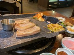 -Dombe豚(黑猪肉街店)