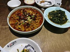 -东口码头·烧鸽子·鱼头泡饼·地方菜(金鹰悦城店)