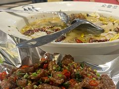 锡纸香菜黄牛肉-渔语鱼新川菜Bistro(万象天地店)