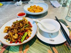 -大树餐厅(红旗街万达店)