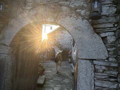 -高荡千年布依古寨旅游景区
