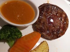 -斗牛士牛排餐厅(嘉里汇店)