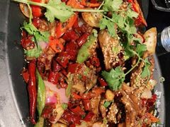 辣炒掌中宝-何师烧烤Pro ·江湖川菜·小龙虾·精酿(太古里旗舰店)