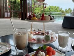 -亚龙湾喜来登·美景台大堂吧