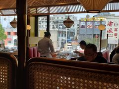 靠窗位-捞神煲汤火锅(湖滨商业街店)