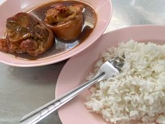-Kha Mu Charoensang(Silom)