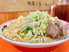 二郎系拉面-拉面莊夢語＆中华料理八椿