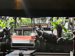 -Warung Babi Guling Ibu Oka 3