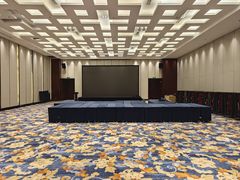 -上海龙之梦万丽酒店