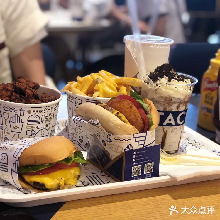 男神吴尊的汉堡店！Royal Stacks