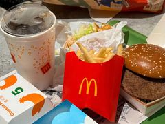 -麦当劳(轻轨曹杨路店)