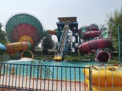 -欢乐水魔方水世界
