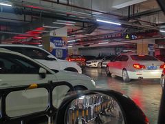 -龙湖天街-停车场