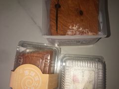 -红宝石·鲜奶小方·海派西点房(金杨店)