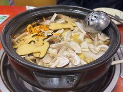 -菌之家·专业纯野生菌火锅·特色炒菌