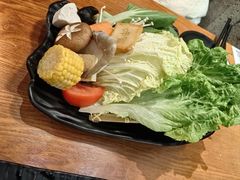 -呷哺呷哺(普陀乐购真北店)