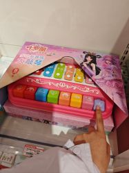 -嗨本可潮玩仓(大兴大悦春风里店)