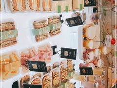 零售区-罗森尼娜(德思勤店)