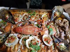 -东记炭炉·海鲜鸡煲(龙华店)
