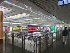 -麦当劳(上海虹桥站30B检票口楼上)