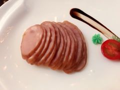 -浅深(世茂滨江精品店)