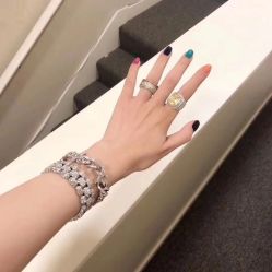 -杉惠素颜美妆皮肤管理中心