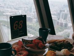 -中央电视塔旋转餐厅