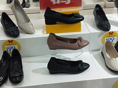 -云柏鞋业(十里堡店)