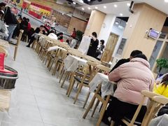 大堂-江城燕子大排档(江汉路步行街店)