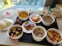 -爱陪伴一对一月子中心(融侨店)
