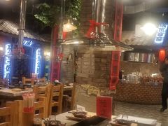 -破瓦寒窑·地摊烤羊排