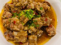 -维也纳酒店(上海虹桥枢纽松江新桥店)