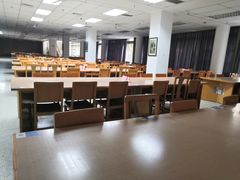 早晨七点20的图书馆-北京化工大学(东校区)