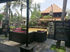 -Pundi Pundi Restaurant