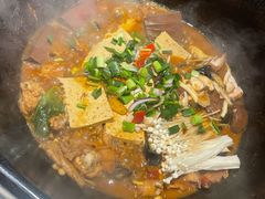 -地锅公社·现炒地锅鸡·地锅鱼·夜宵(罗锦路店)