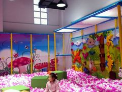 -蒙特利亲子乐园