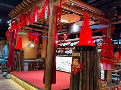 -老滇山寨•云南特色菜•地方菜•民族风情歌舞表演(金碧店)