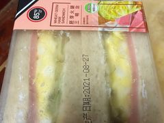 -85度C(生甜甜圈研究工坊·上海松江人民北路店)