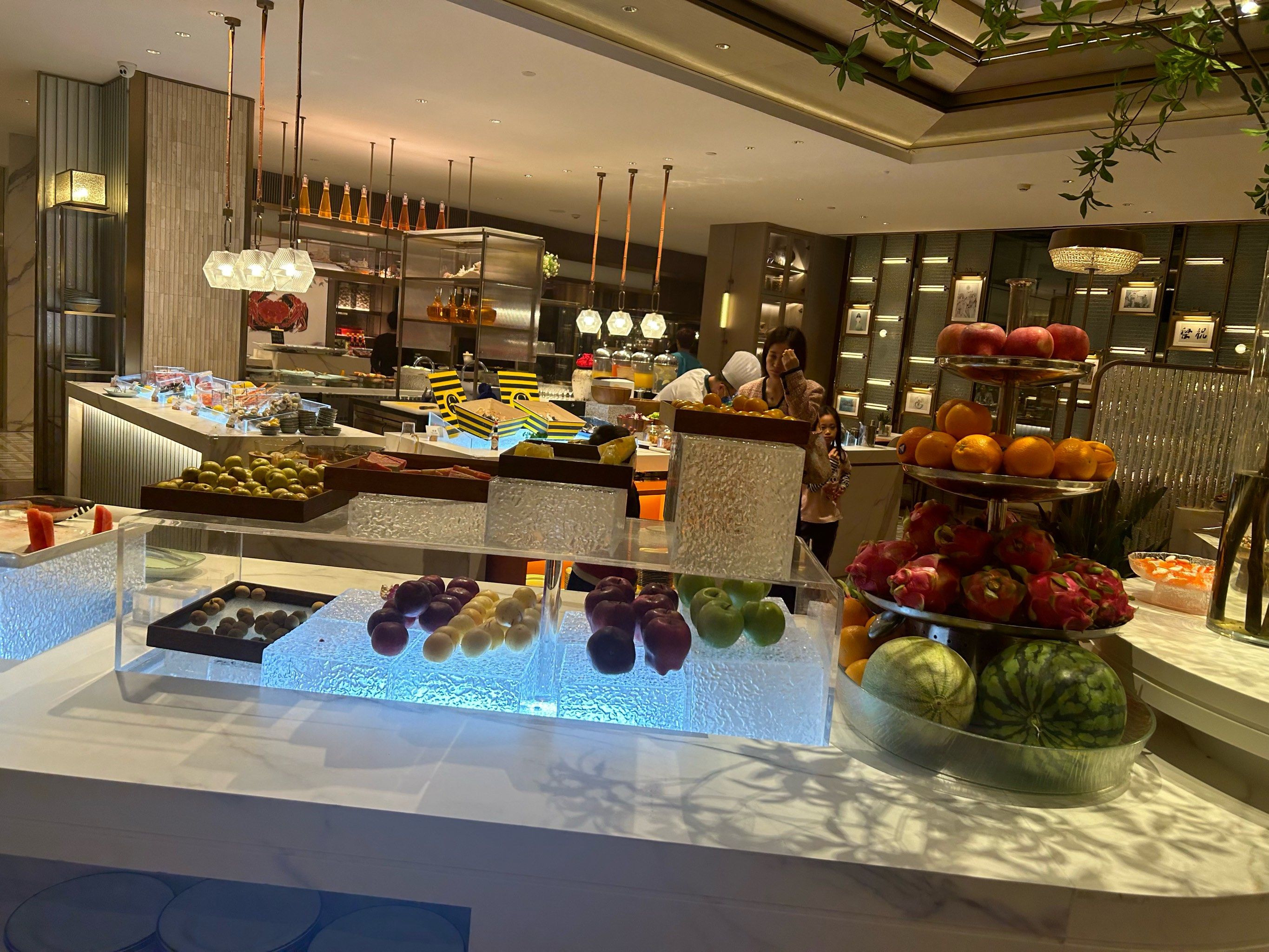 黄龙饭店大闸蟹自由