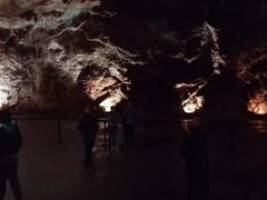 -波斯托伊纳溶洞