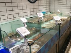 -中百仓储超市有限公司(越秀星汇维港店)