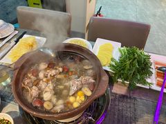 -东记炭炉·海鲜鸡煲(龙华店)