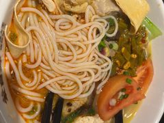 -蒙自源米线大王(花园城商场店)