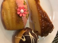 -亮马河饭店翠雅咖啡厅