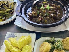 -李春秋驴肉火烧总店