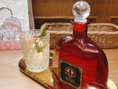 山茶茉莉小香风-秘密旅行Bonjour(黑金冠 江南西店)