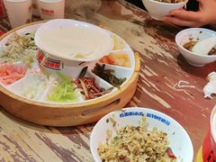 -怪噜范·老贵阳街头名小吃(鸿通城店)