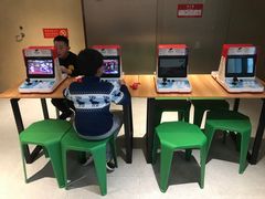 -海底捞火锅(曹安公路店)