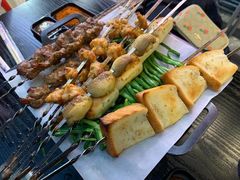 月半松板肉-月半小炉焖烤