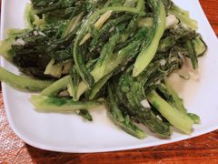 -御霞苑泥烩鸡休闲农庄